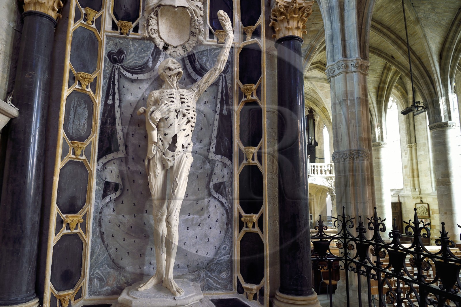 France, Meuse (55), Bar-le-Duc, le Squelette (aussi appelé Transi ou Décharné ou Ecorché) (XVIème siècle) du tombeau de René de Chalon par le sculpteur Ligier Richier dans l'église Saint-Etienne
