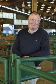 France, Seine-Maritime (76), Forges-les-eaux, marché couvert aux bestiaux, Jean-Marie Herment en est le directeur depuis 2003