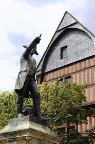 France, Loir et Cher, Vendome, Place St Martin, Marechal de Rochambeau statue
