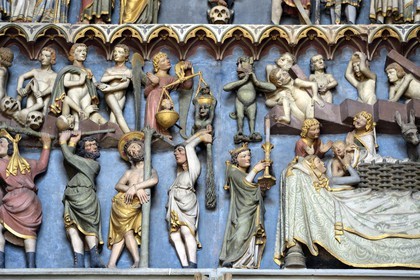 Germany, Baden-Wurttemberg, Freiburg im Breisgau, the portal of the cathedral (Munster), detail showing the devil in prayer (Betender Teufel)