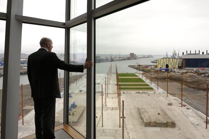 United Kingdom, Northern Ireland, Belfast, docks district of Queen's Island, the two former giant slipways of the RMS Olympic and RMS Titanic seen from the Titanic Belfast Experience center
