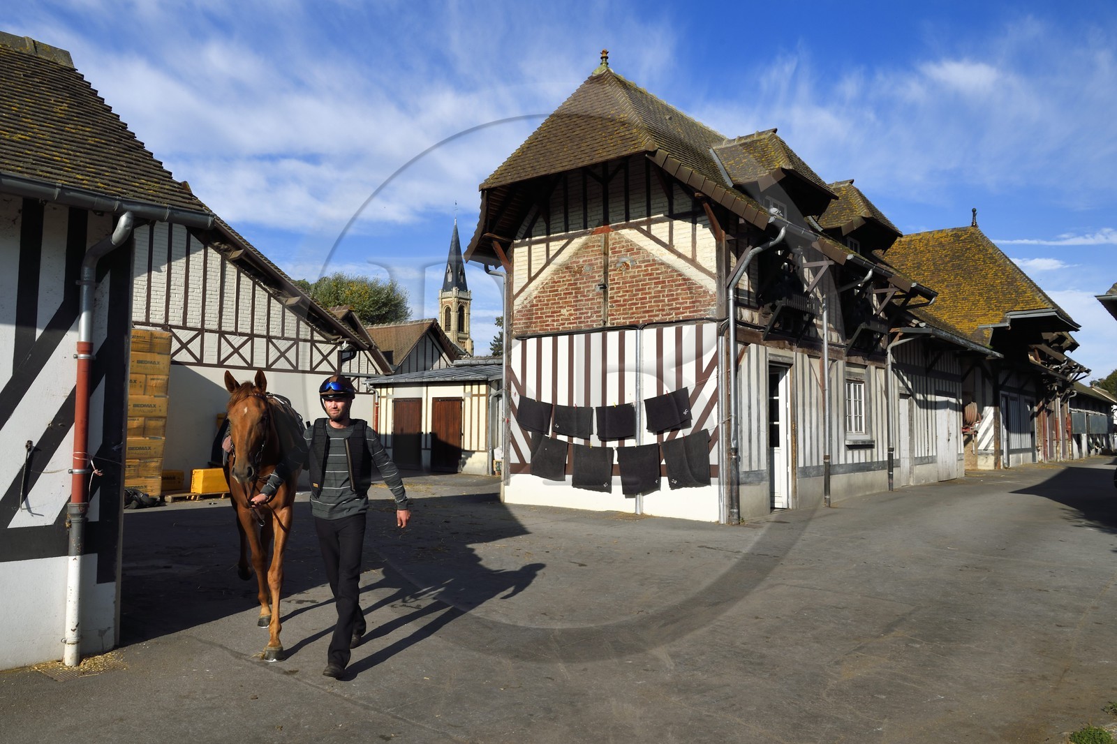 France, Calvados (14), Pays d'Auge, Deauville, Hippodrome de Deauville-La Touques, les écuries France, Calvados (14), Pays d'Auge, Deauville, Hippodrome de Deauville-La Touques, les écuries