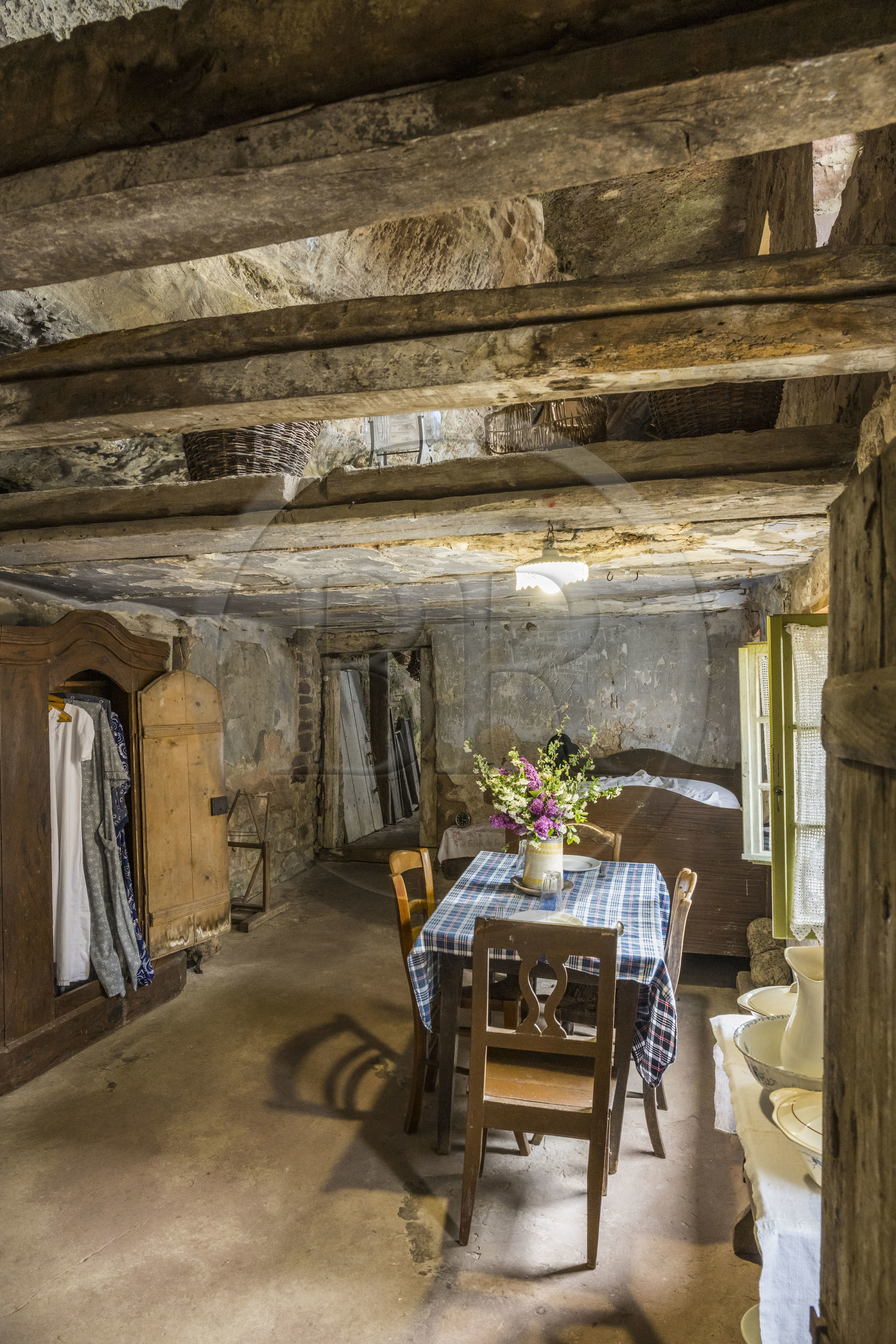 France, Bas Rhin, Parc regional des Vosges du nord (Northern Vosges Regional Natural Park), Eschbourg, Maisons des Rochers (Rocks houses) of Graufthal, semi-troglodytic houses of the 18th century and inhabited until 1958, the stub which is the living room