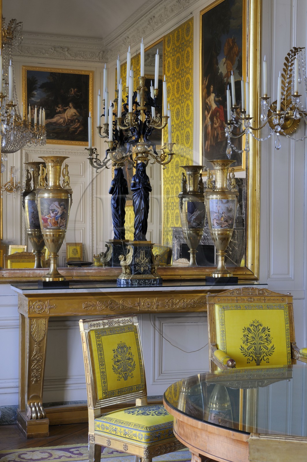 France, Yvelines (78), château de Versailles, classé Patrimoine Mondial de l'UNESCO, le Grand Trianon, salon de famille de Louis Philippe