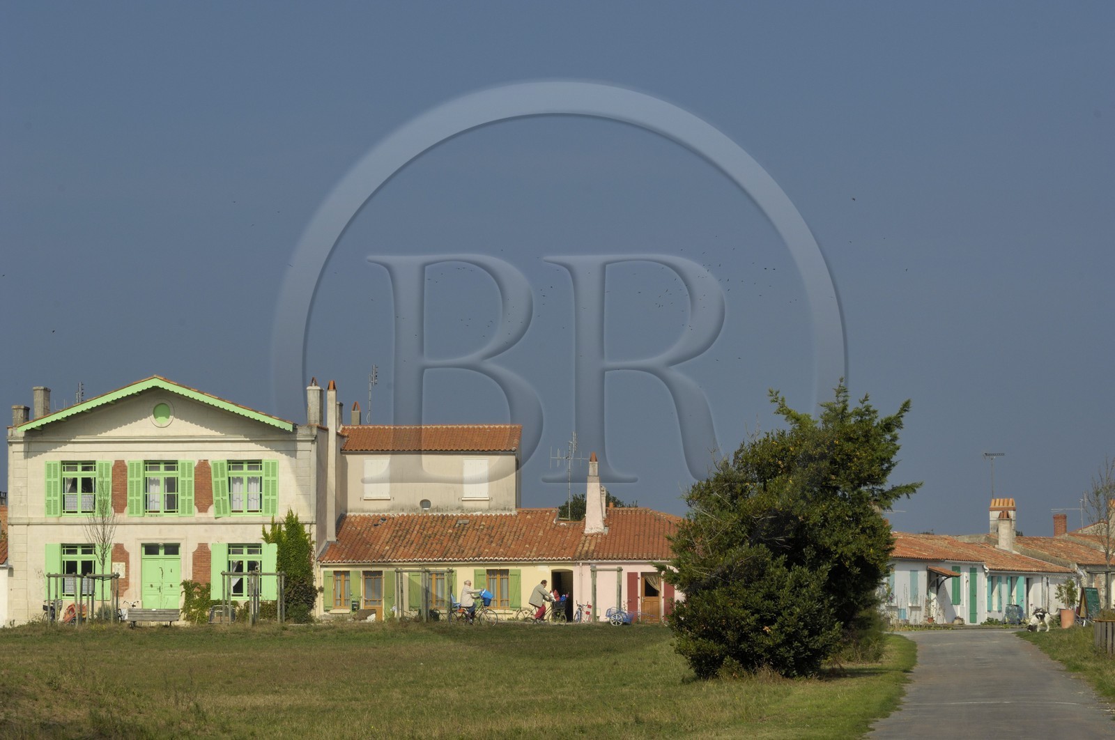 France, Charente-Maritime (17), Ile d'Aix, le bourg, place Austerlitz