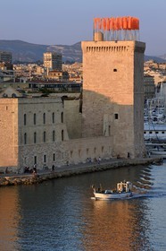 France, Bouches-du-Rhône (13), Marseille, le Fort Saint Jean à l'entrée du Vieux Port