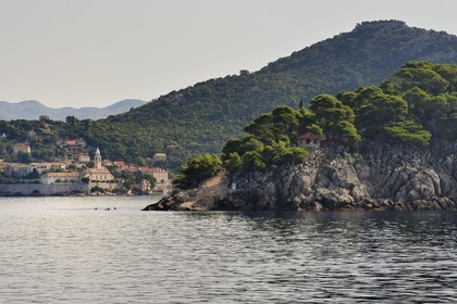 Croatie, Dalmatie, cote dalmate, monastère franciscain sur l'ile de Lopud au nord de Dubrovnik
