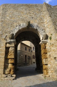 Italy, Tuscany, Val di Cecina, Volterra, Porta all'Arco is the only preserved gate of the etruscan enclosure of the fourth century BC