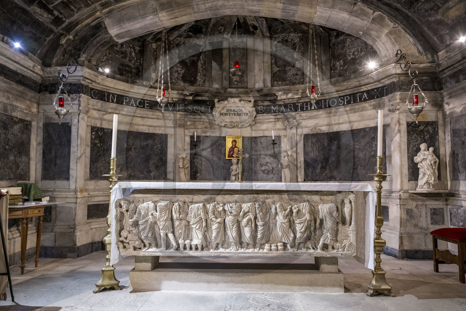 France, Bouches du Rhone, Tarascon, the royal collegiate church of Sainte-Marthe built in the 11th and 12th centuries, the 4th century crypt remodeled in the 17th century, houses  the paleochristian sarcophagus in white marble (from the beginning of the 4th century) which contains the relics of Saint Martha