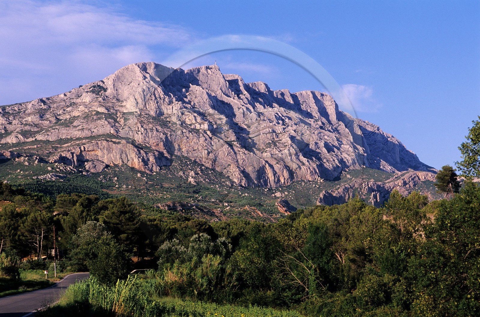 France, Bouches-du-Rhône (13), montagne Sainte-Victoire