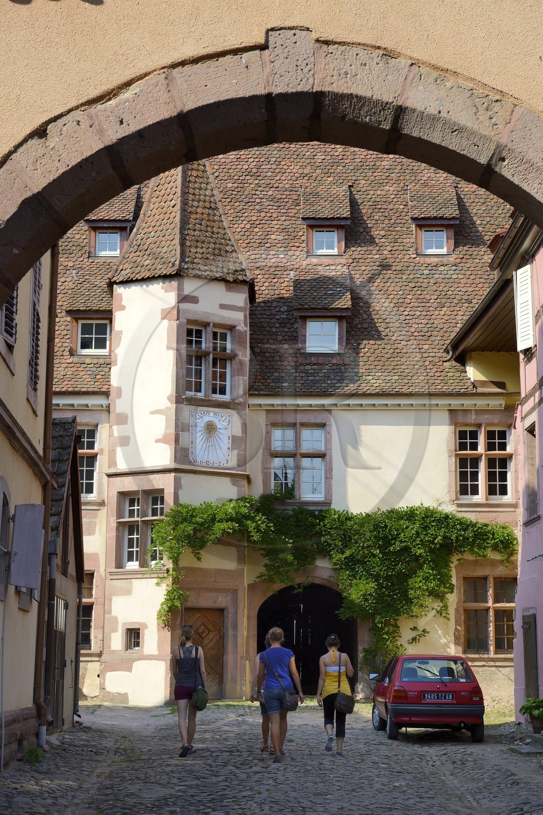 France, Haut-Rhin (68), Riquewihr, labellisé Les Plus Beaux Villages de France, Cour des nobles de Berckheim