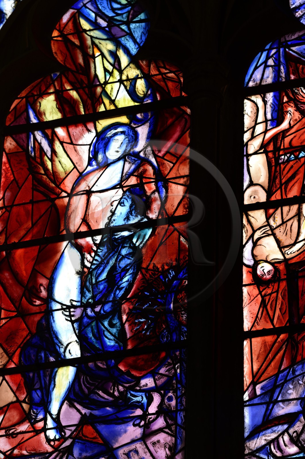France, Moselle (57), Metz, la cathédrale Saint-Etienne, vitraux du déambulatoire nord avec pour sujets des épisodes de l’Ancien Testament par Marc Chagall (XXe siècle) réalisés par l’atelier Simon-Marq à Reims (droits réservés) France, Moselle (57), Metz, la cathédrale Saint-Etienne, vitraux du déambulatoire nord avec pour sujets des épisodes de l’Ancien Testament par Marc Chagall (XXe siècle) réalisés par l’atelier Simon-Marq à Reims (droits réservés)