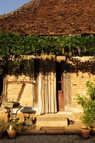 France, Saône et Loire (71), Bruailles, chambres d'hôtes La Ferme de Marie-Eugénie, ferme traditionnelle bressane