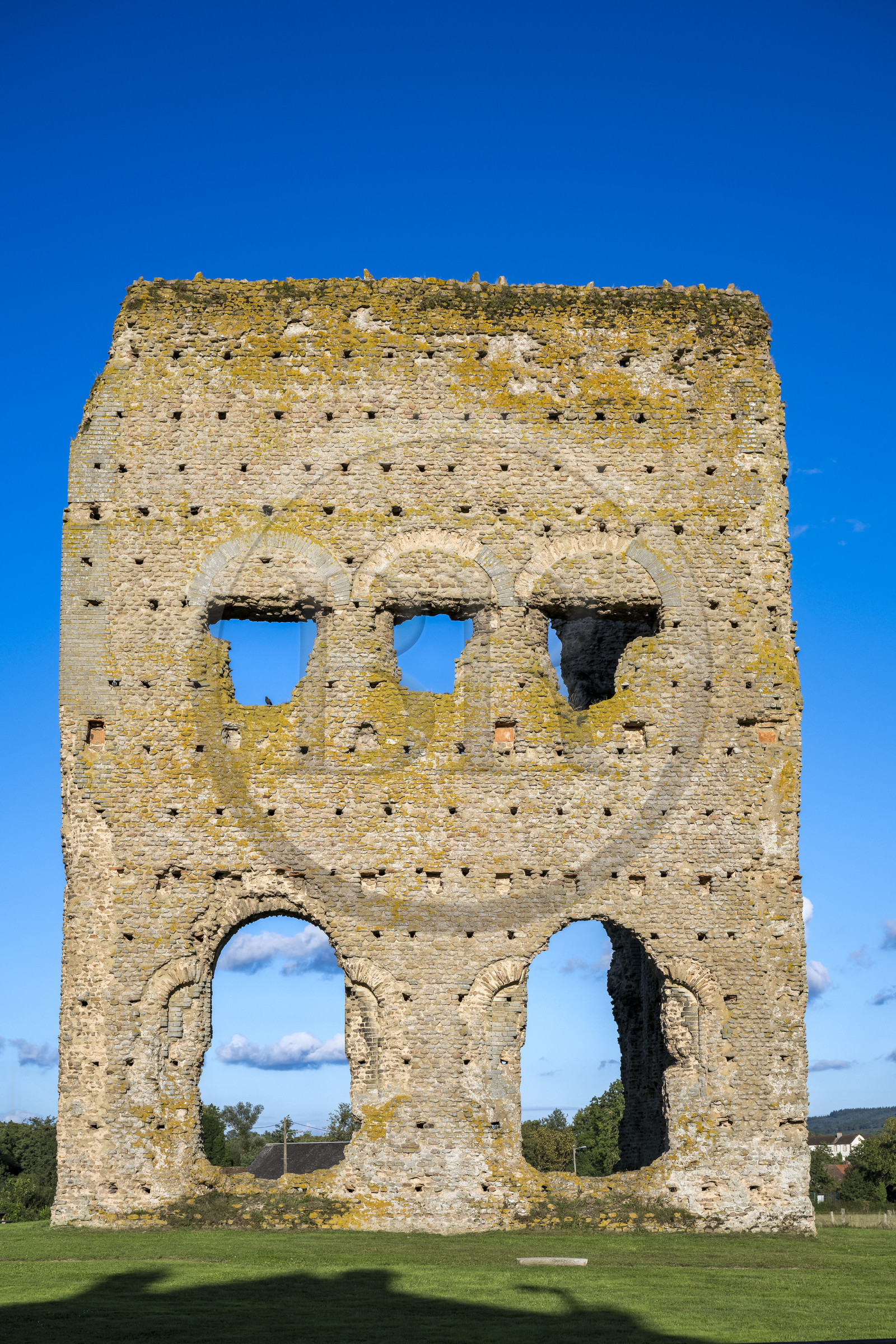France, Saône-et-Loire (71), Autun, le temple gallo-romain dit de Janus dont la première construction remonte à l’époque gauloise au IIIe siècle av. JC