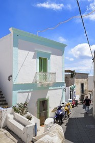 Italie, Sicile, iles Eoliennes, classées Patrimoine Mondial de l'UNESCO, ile de Stromboli, la rue principale du village de Stromboli