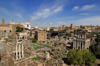 Italy, Lazio, Rome, historical center listed as World Heritage by UNESCO, the Roman Forum and the Arch of Septimius Severus