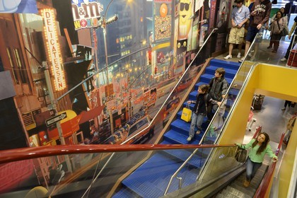 Etats-Unis, New York, Manhattan, Times square, boutique M&M's