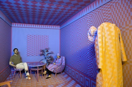 France, Charente (16), Cognac, Fondation d’Entreprise Martell, institution culturelle pluridisciplinaire (art, design et craft, architecture, musique, danse…), exposition Sagmeister & Walsh: Beauty, Etes-vous chromophobe ? Ou est-ce que vous adorez la couleur ? par Stepfan Sagmeister