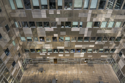 France, Hérault (34), Montpellier,  quartier de Port Marianne, l'Hotel de Ville conçu par les architectes Jean Nouvel et François Fontès