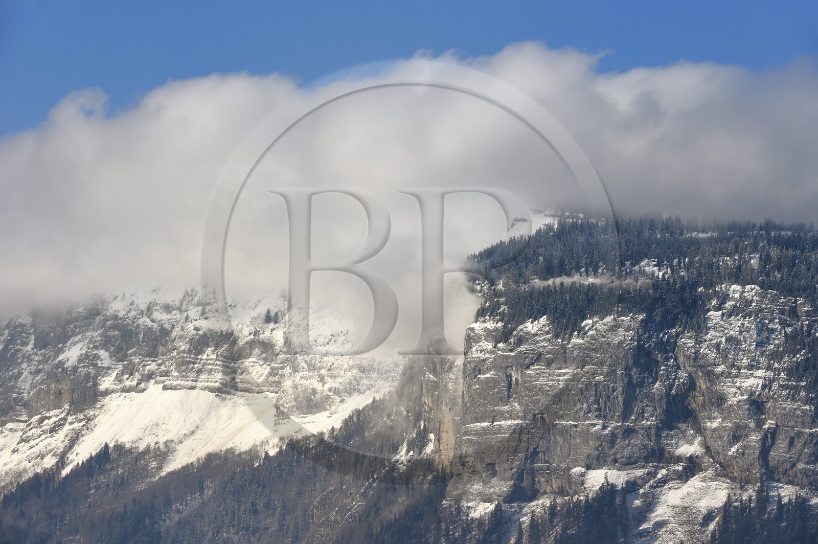 France, Haute-Savoie (74), Arâches-la-Frasse, la Chaine de montagne des Aravis