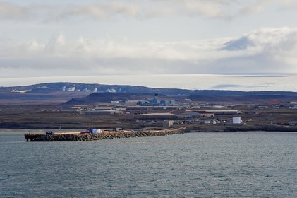 Groenland, cote ouest, Baie de North Star, Dundas, base aérienne de l'US Air Force de Thulé et la calotte glaciaire