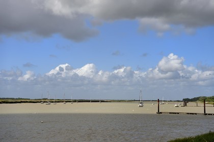 France, Charente-Maritime (17), Rochefort, l'estuaire de la Charente vers Vergeroux