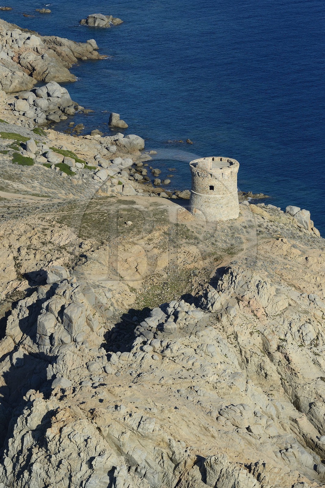 France, Corse-du-Sud (2A), Cargèse, la tour génoise de la pointe d'Omigna (vue aérienne)