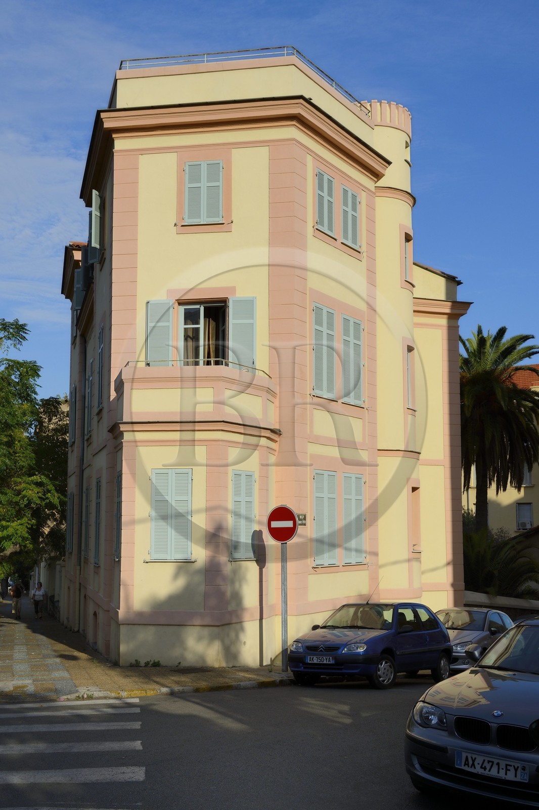 France, Corse-du-Sud (2A), Ajaccio, quartier dit des étrangers, Villa della Rocca à l'angle de la rue Gabriel Péri où Henri Matisse séjourna en 1898 France, Corse-du-Sud (2A), Ajaccio, quartier dit des étrangers, Villa della Rocca à l'angle de la rue Gabriel Péri où Henri Matisse séjourna en 1898
