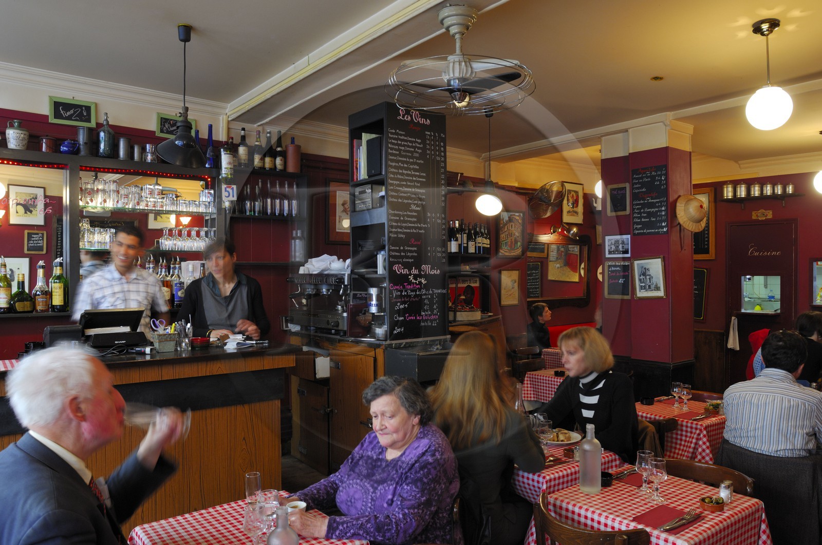France, Paris (75), restaurant Au trou normand rue Jean Pierre Timbaud