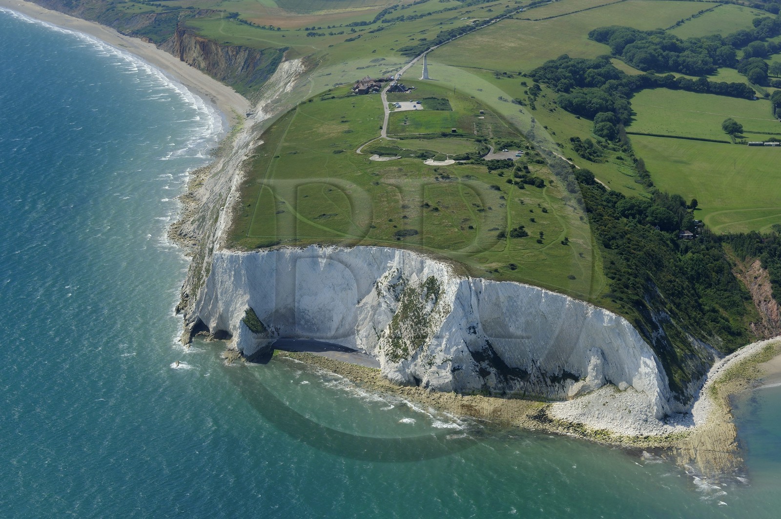 Royaume-Uni, Angleterre, Hampshire, Ile de Wight, falaises de Culver Down (vue aérienne)