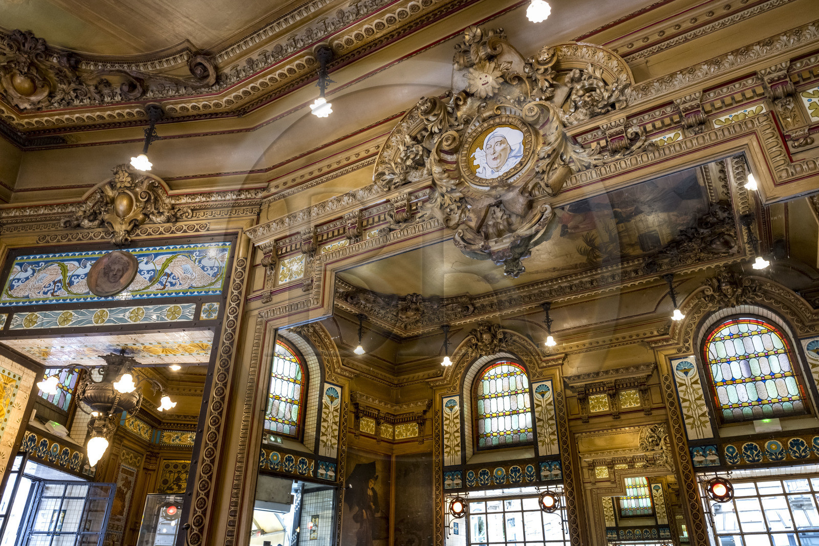 France, Loire-Atlantique (44), Nantes, quartier de Graslin, brasserie La Cigale avec sa décoration intérieure Art Nouveau