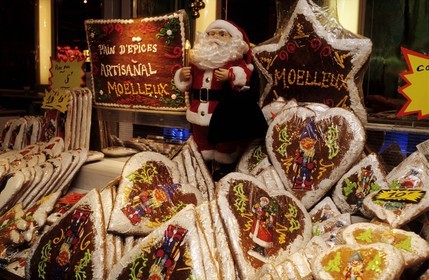 France, Bas Rhin, Christmas market in Strasbourg