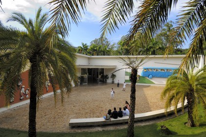 Brésil, Etat du Minas Gerais, région de Belo Horizonte, Brumadinho, centre d'art contemporain Inhotim, Galeria Praça
