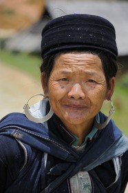 Vietnam, Lao Cai province, Sapa district, Ta Phin valley,  woman from the Black Hmong minority group