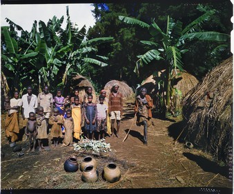 Burundi, Muyinga Province, Twa or Batwa (pygmies) potters, their habitat is generally very poor like here straw huts, the pots (inkono) are modeled in clay by hand on a shard of old pot by the technique of coiling, after being smoothed, a drawing is printed using a stick or a braided cord being rolled on the surface of the pot, when the pots are dry after several days, they are briefly cooked in a fire of sticks and grass but the ashes of the cooking should appear on sale in order to prove that the pot was never used by the Twa because nobody would want it (4x5 reversal film reproduction)