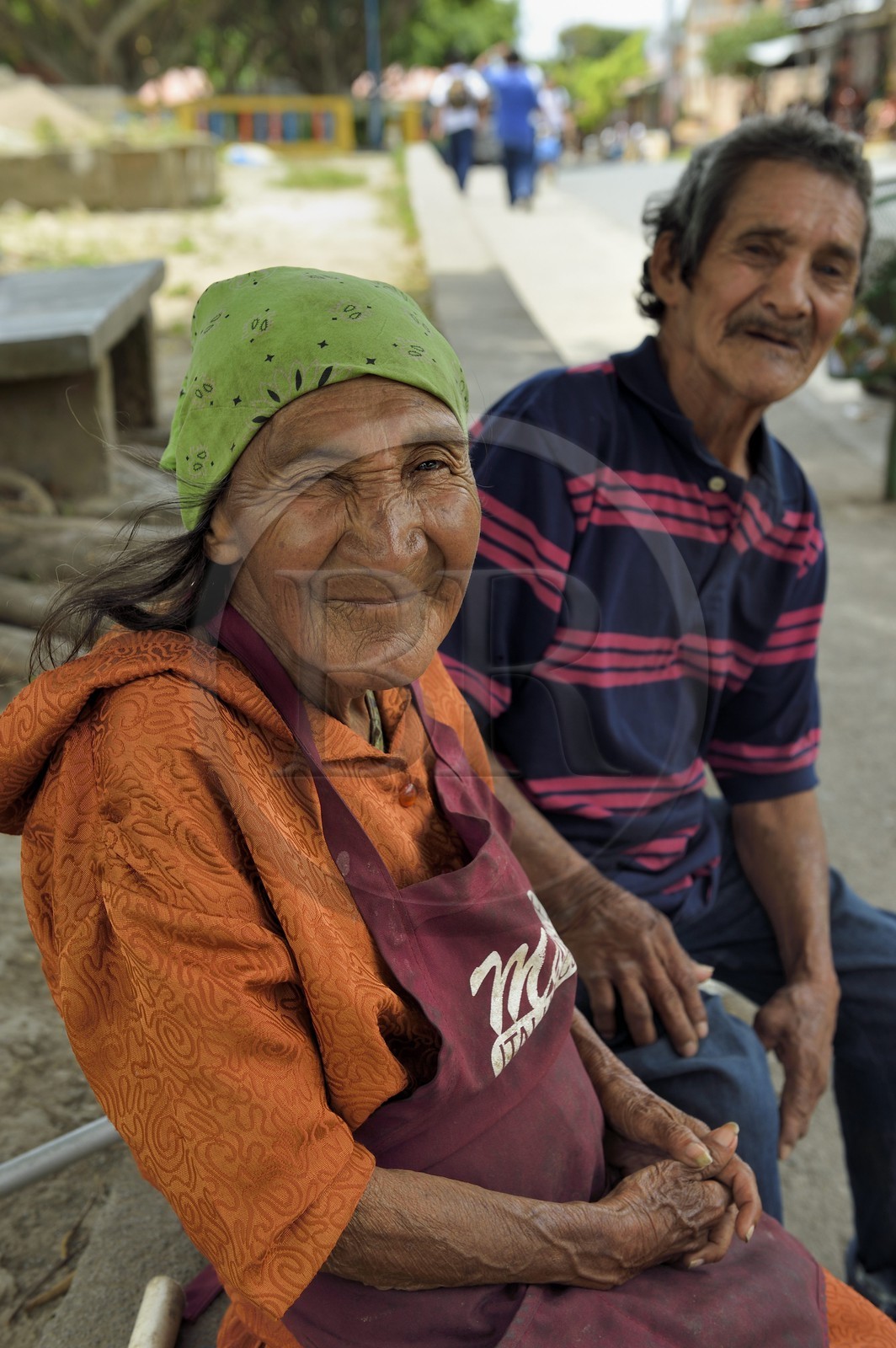 Nicaragua, Masaya, Catarina, vieille femme et son compagnon