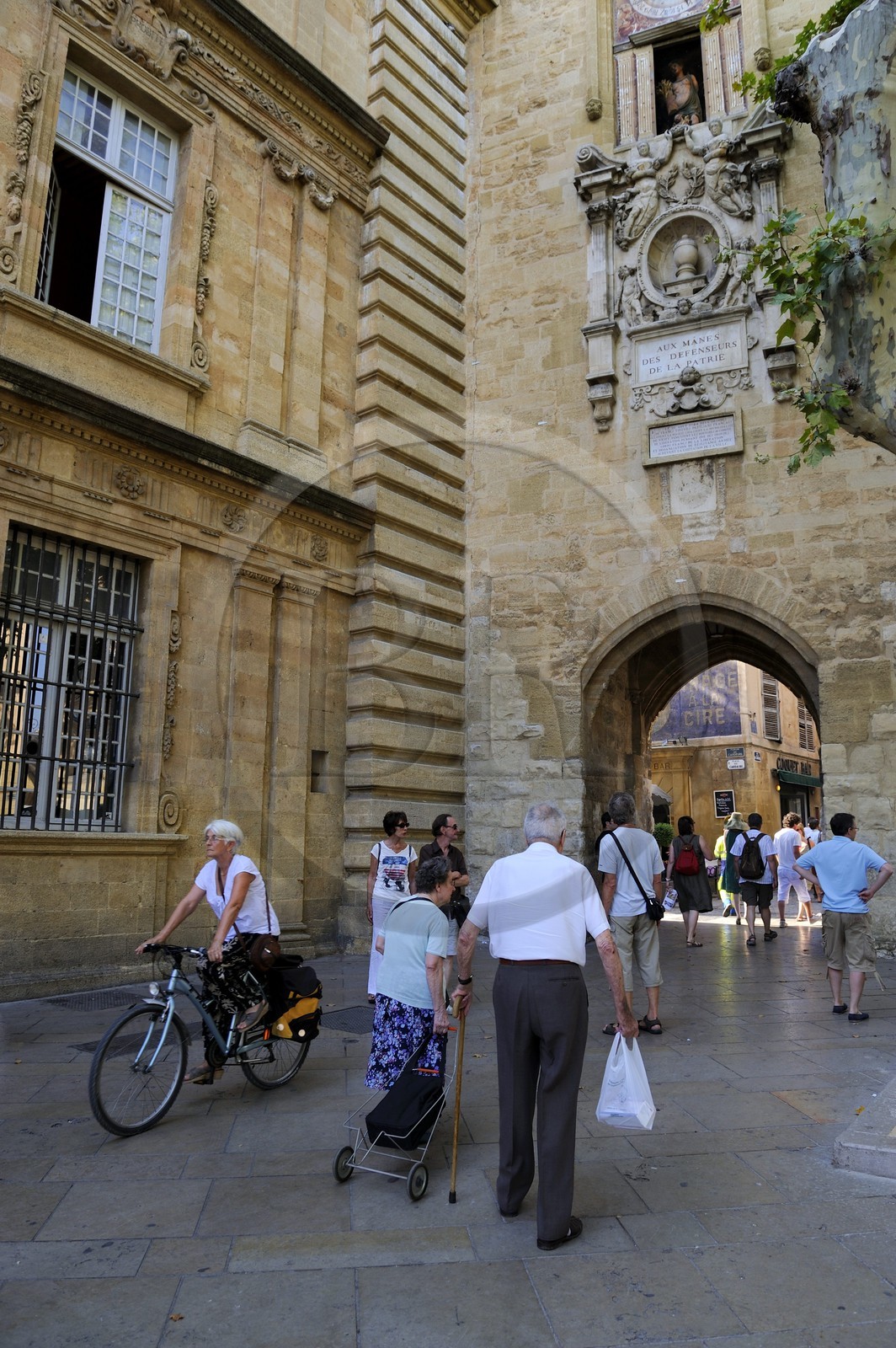 France, Bouches-du-Rhône (13), Aix-en-Provence, place de l'Hôtel de ville, beffroi