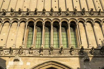 France, Côte-d'Or (21), Dijon, zone classée Patrimoine Mondial de l'UNESCO, église Notre Dame, gargouilles en facade