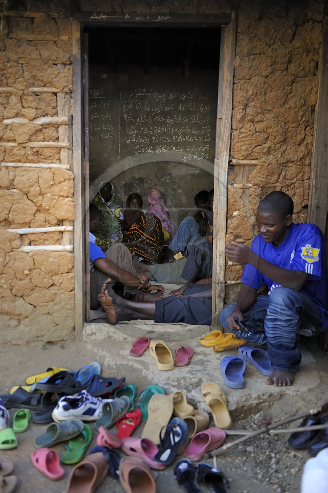 Tanzanie, région de Morogoro, les Monts Uluguru, école coranique dans un village aux alentours de l'ancien refuge allemand de Morningside