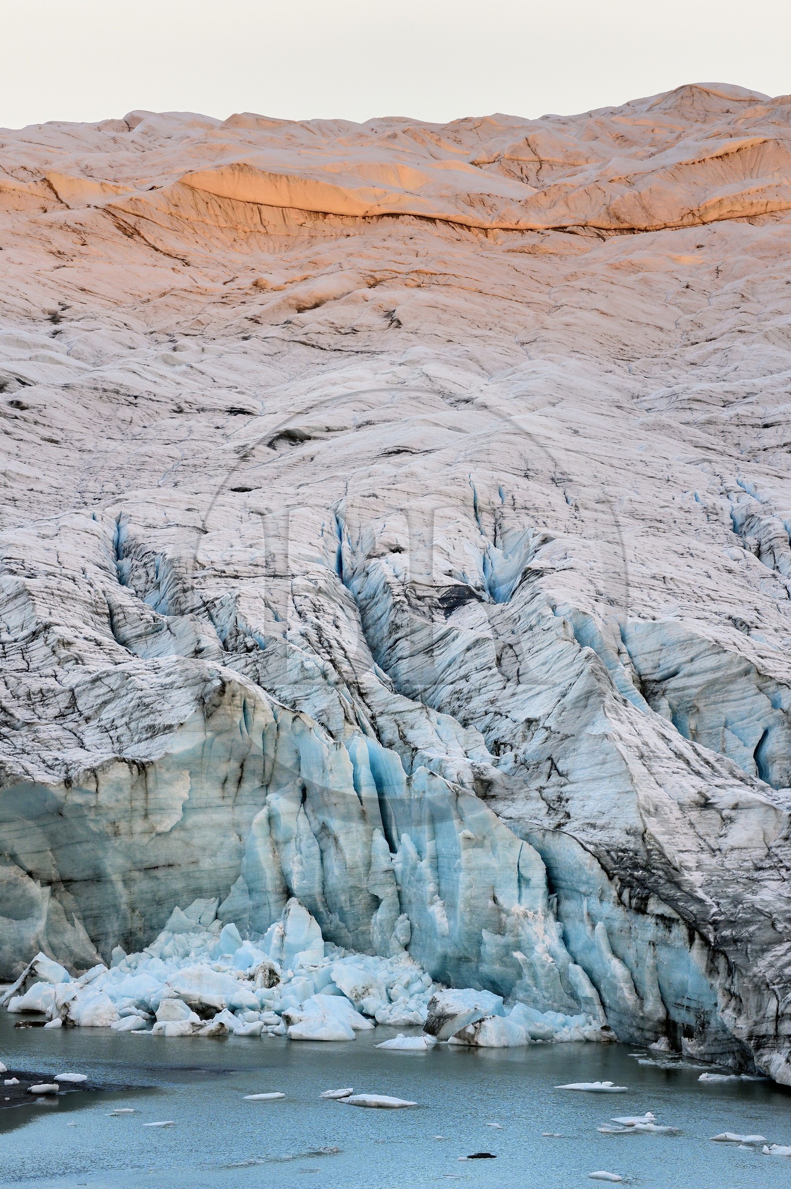 Groenland, région du centre ouest vers Kangerlussuaq, Isunngua highland, le glacier Reindeer (faisant partie du Russell Glacier) en bordure de la calotte glaciaire et situé sur le site du patrimoine mondial de l'UNESCO d'Aasivissuit - Nipisat
