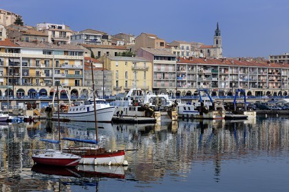 France, Herault, Sete, port at the entrance of the canal Royal (Royal Canal), at the back the St. Louis decanal church