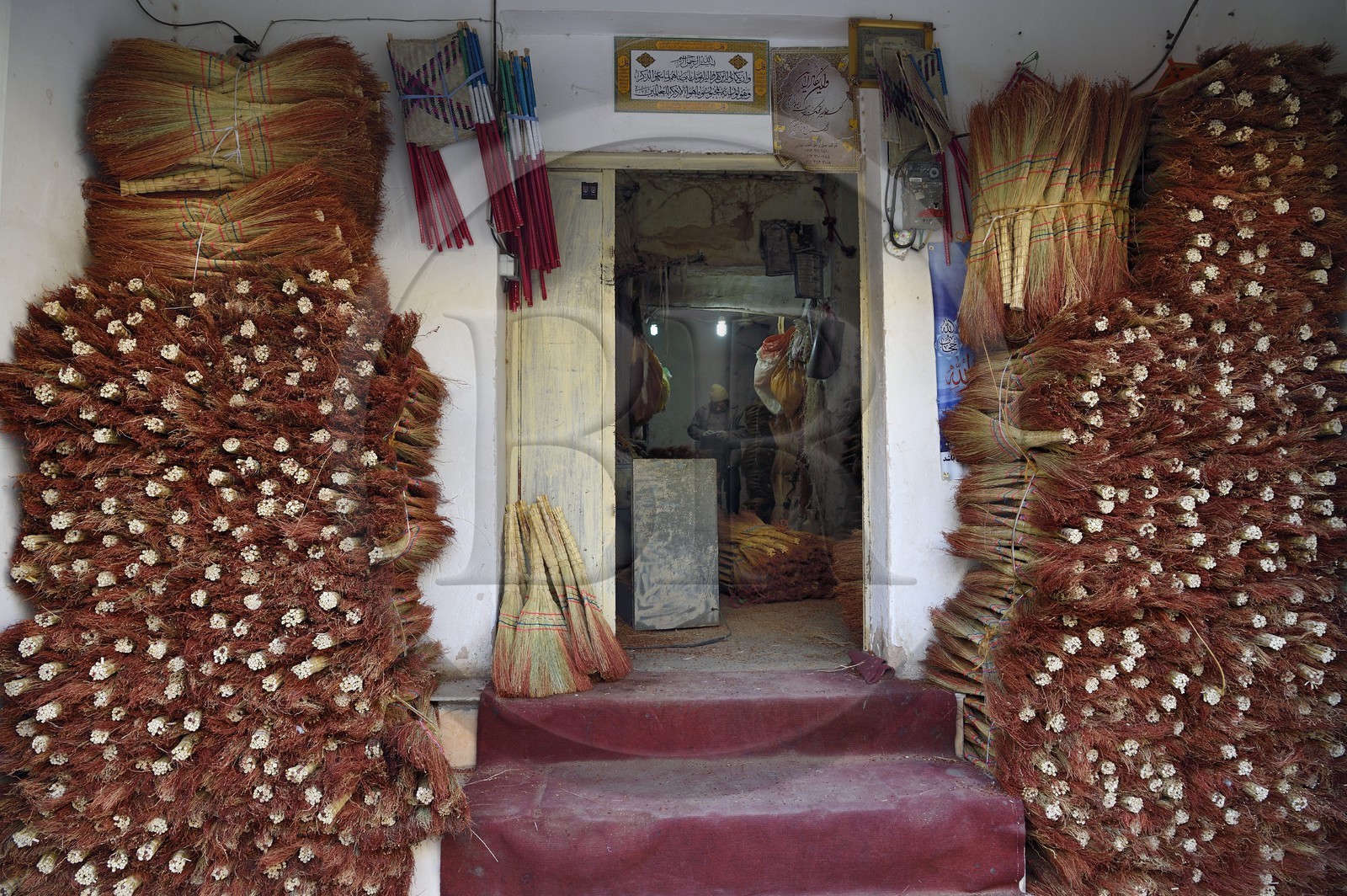 Iran, Isfahan Province, Isfahan, Bazar-e Bozorg (Great Bazaar), a massive covered bazaar which dates back almost 1300 years, handcrafted brooms shop