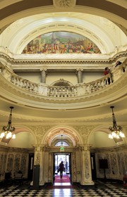 United Kingdom, Northern Ireland, Belfast, the City Hall, the main hall and mural symbolizing the history of the city