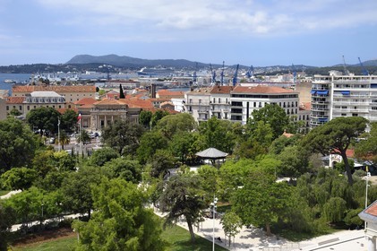 France, Var, Toulon, quartier Chalucet, the Jardin Alexandre 1er and the port in the background