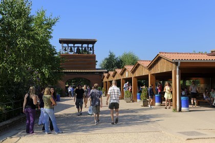 France, Saône et Loire (71), communauté oecuménique de Taizé, carillon de l'église de la Réconciliation