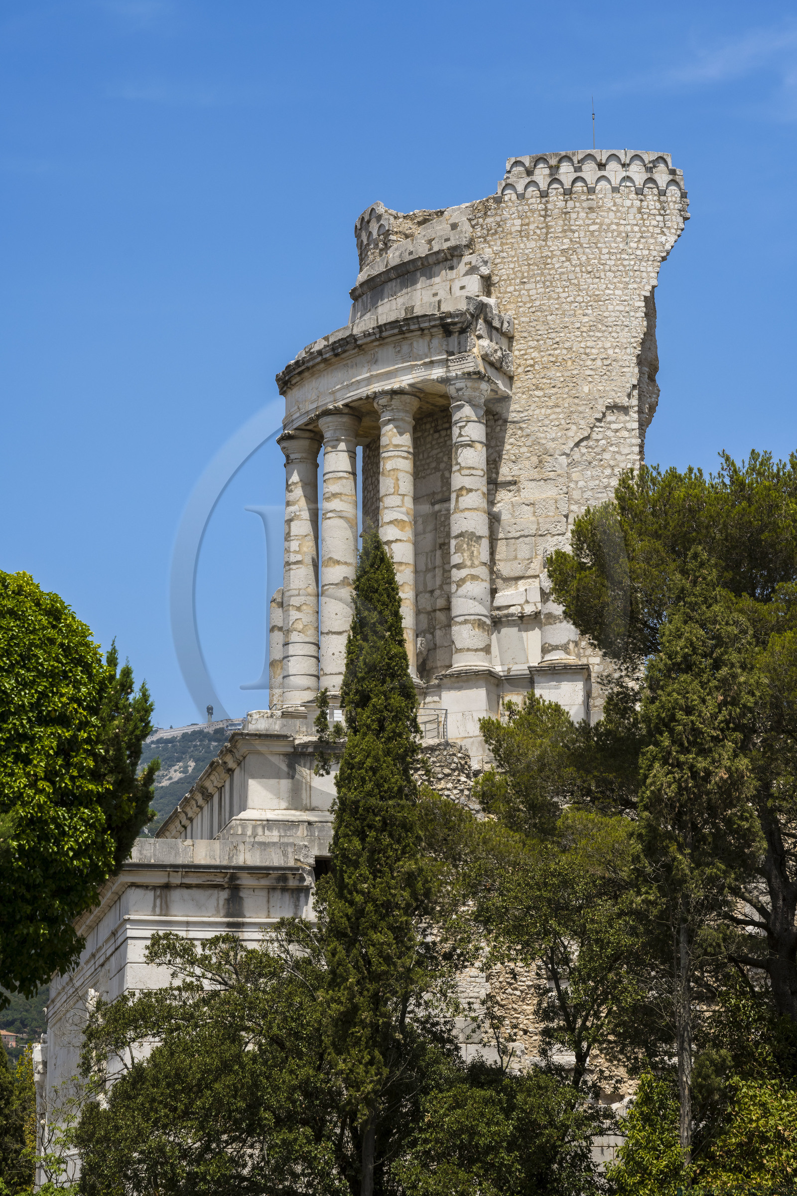 France, Alpes-Maritimes (06), La Turbie, Trophée d'Auguste ou Trophée des Alpes, monument romain édifié en l'an 6 avant J.-C.