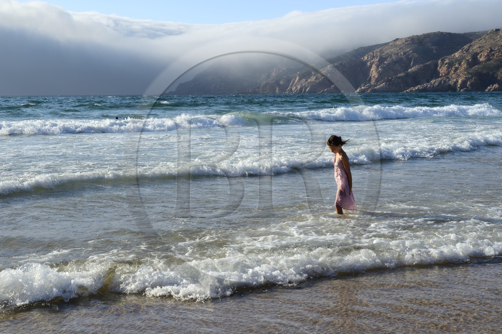 Portugal, région de Lisbonne, Cascais, petite plage sauvage de Abano au nord de la plage de Guincho sur la côte d'Estoril