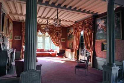 France, Calvados (14), Pays d'Auge, Deauville, la villa Strassburger, le grand salon