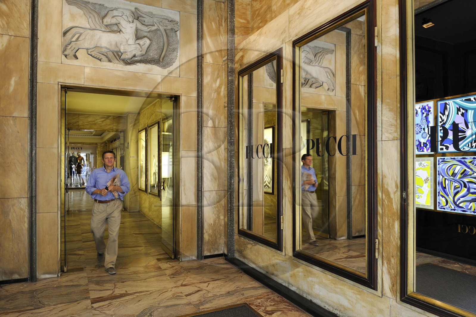 Italie, Lombardie, Milan, Quadrilatère de la mode, boutique de luxe Pucci via Monte Napoleone