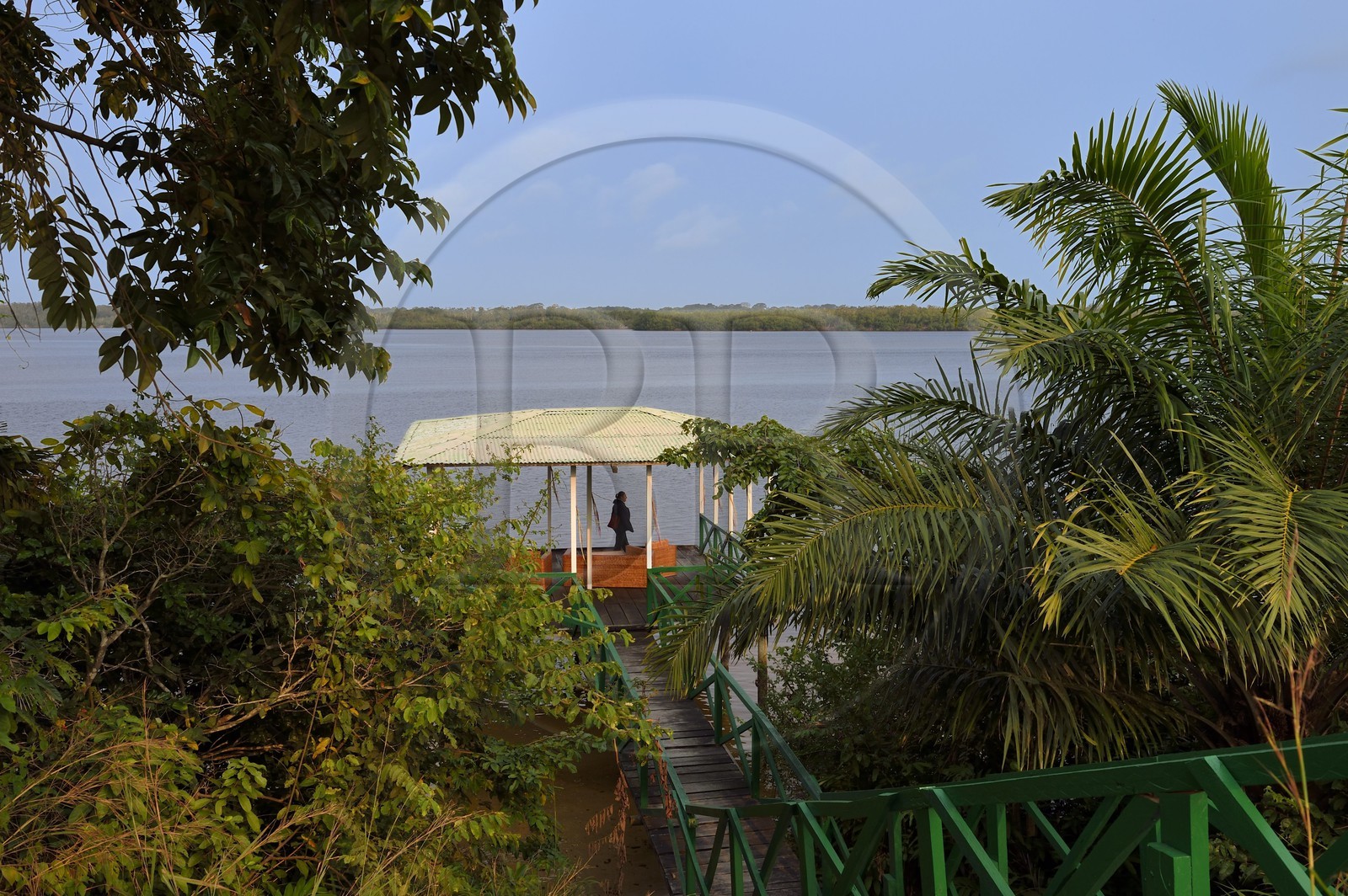 Gabon, province de Ogooué- Maritime, le Gavilo Lodge en bordure du Parc National du Loango